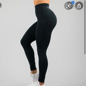 Alphalete black r6 leggings